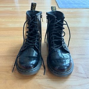 Dr. Martens Kids Shiny Black Boots